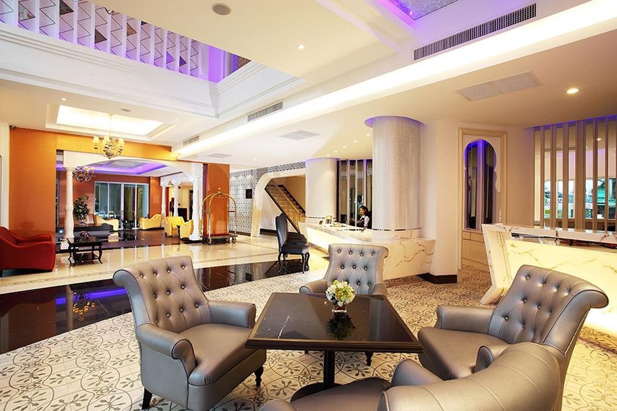 Chillax Resort – Lobby