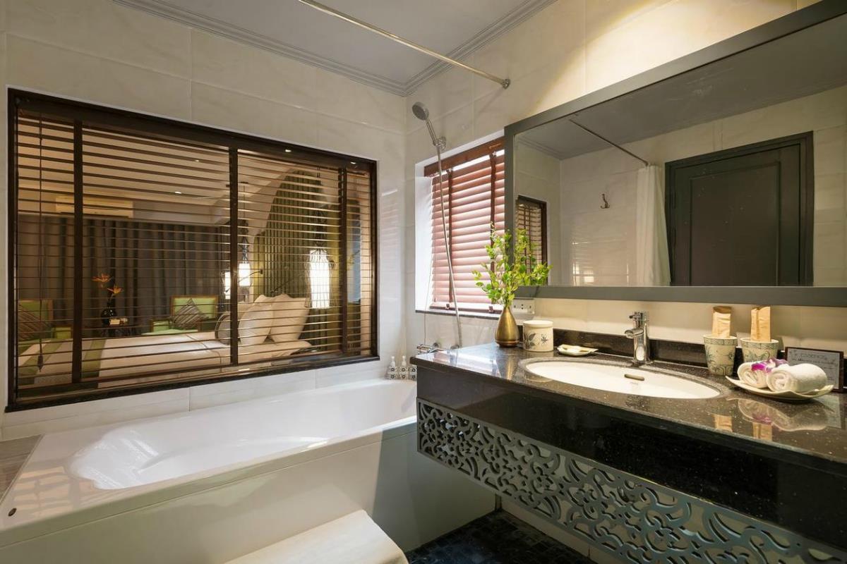 Essence Hanoi Hotel & Spa – Łazienka w Pokoju Suite City View