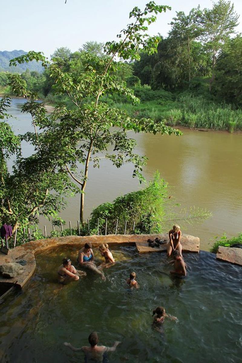 Hintok River Camp – Basen