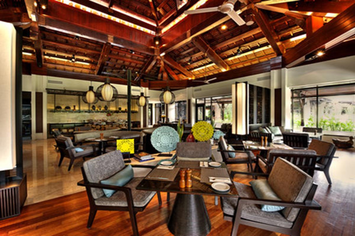 Meritus Pelangi Beach Resort & Spa – Restauracja
