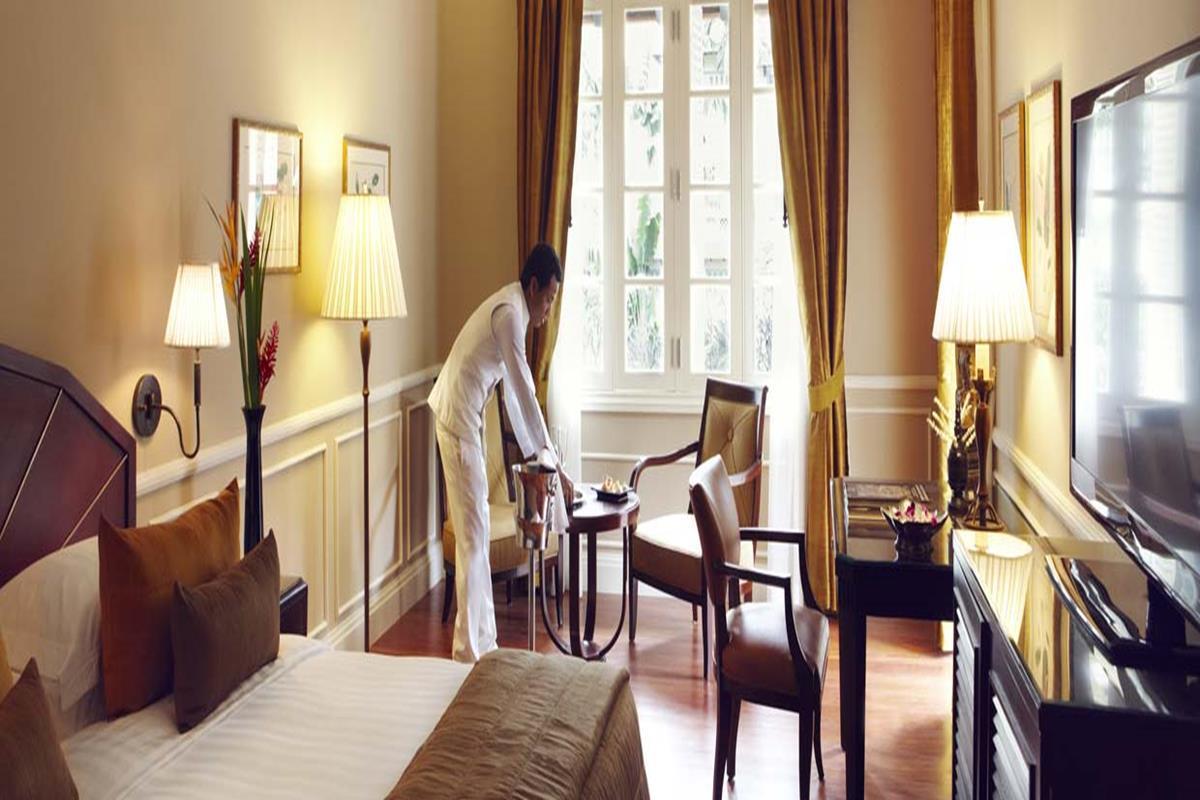 Raffles Hotel Le Royal – Suite Z Balkonem