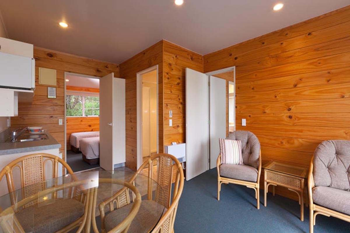 Pauanui Pines Motor Lodge – Pokój