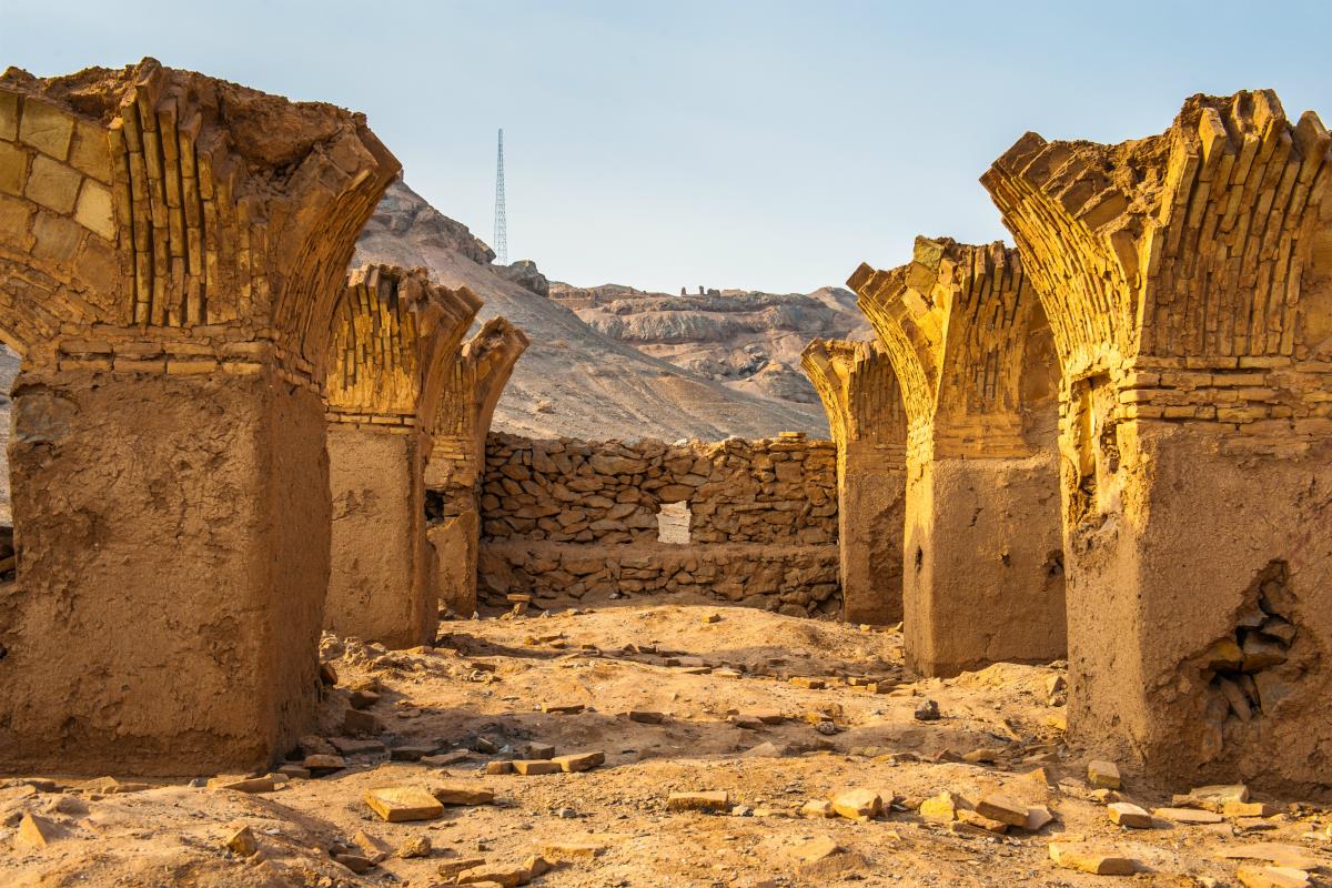 Yazd – Ruiny Zoroastrian