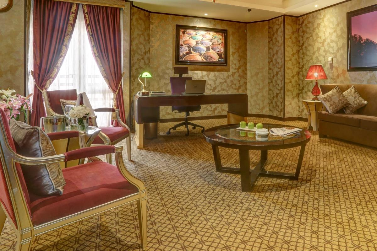 Grand Hotel Teheran – Apartament Junior Suite