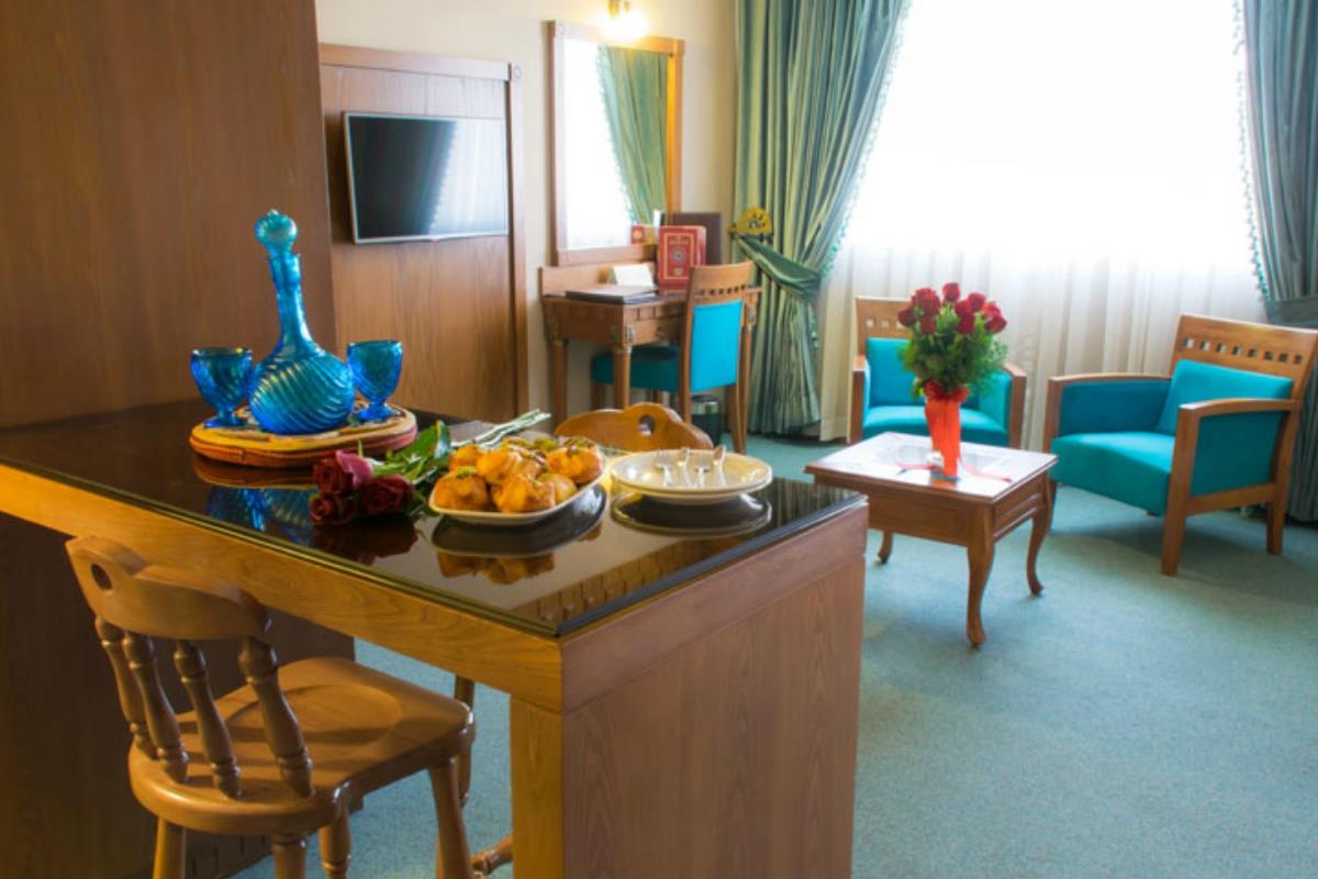 Zandiyeh Hotel – Honeymoon Suite