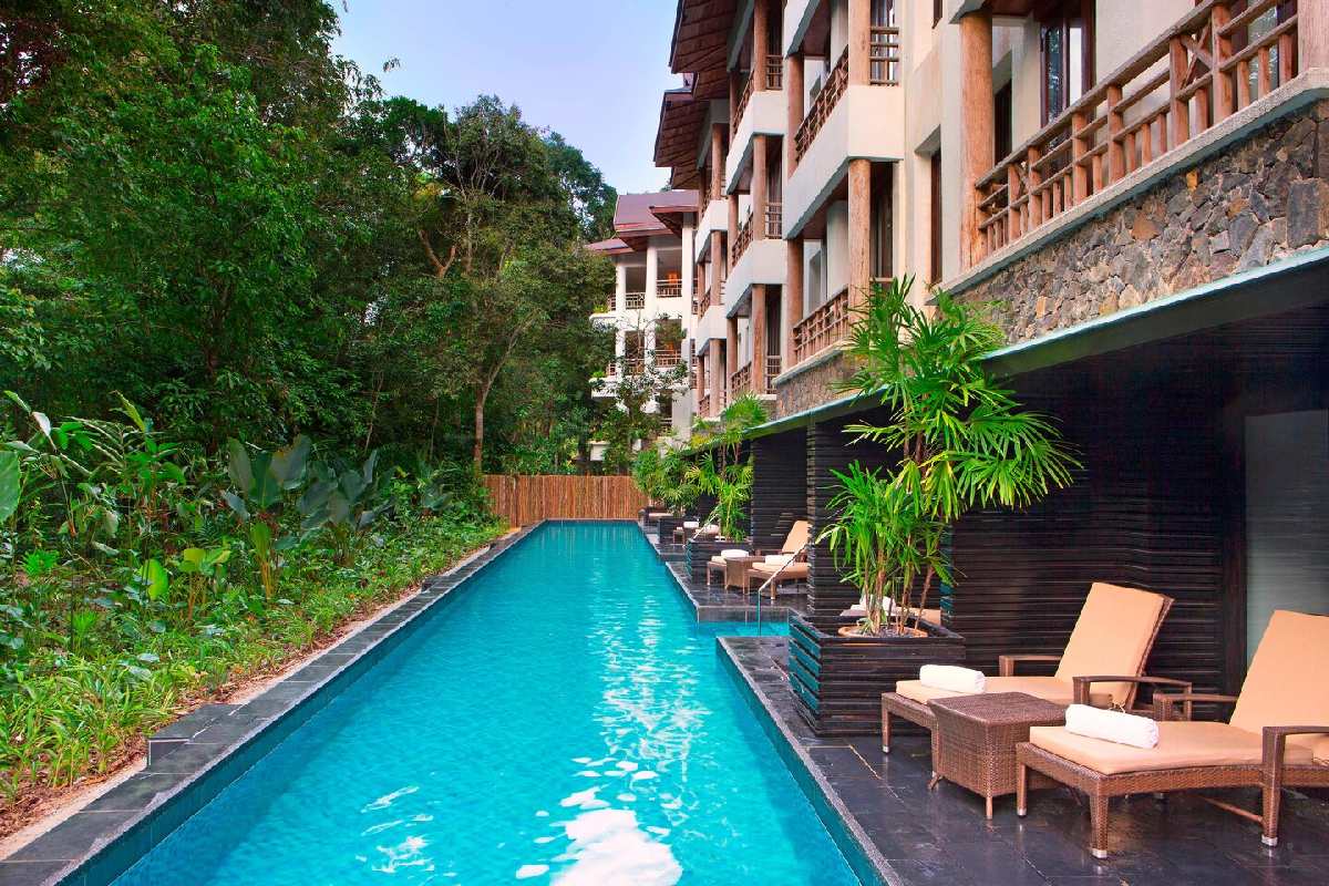 The Andaman – Apartament z prywatnym basenem