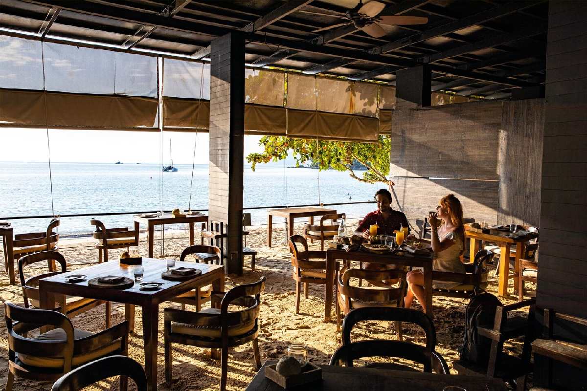 The Andaman – Restauracja na plaży
