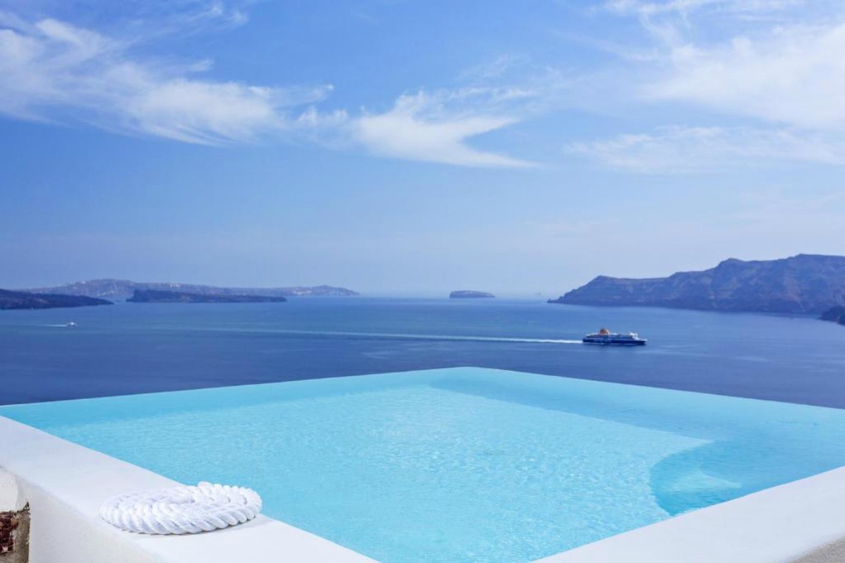 Canaves Oia Suites – Infinity Pool Suite