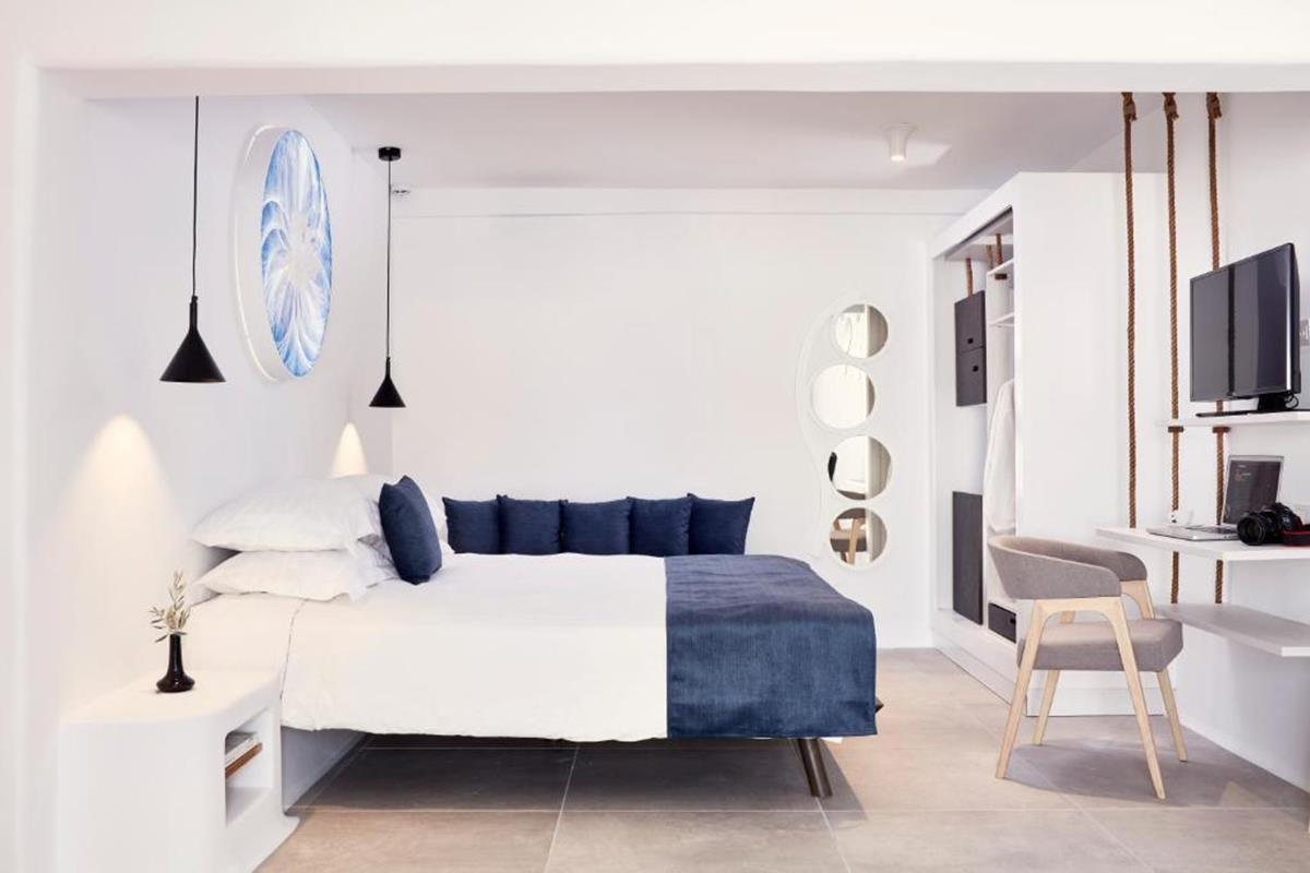Absolute Mykonos – Spacious Two Bedroom Veranda Suite