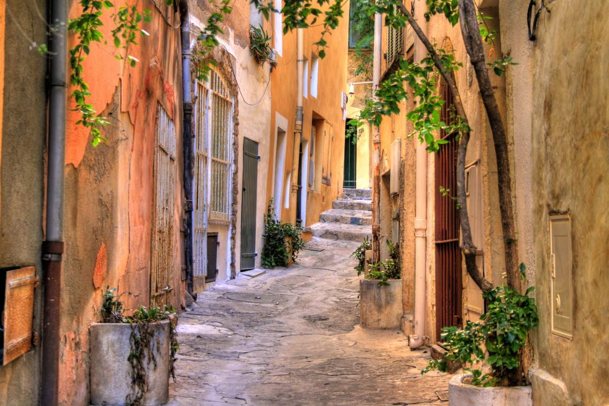 Saint Tropez – uliczki Starego Miasta