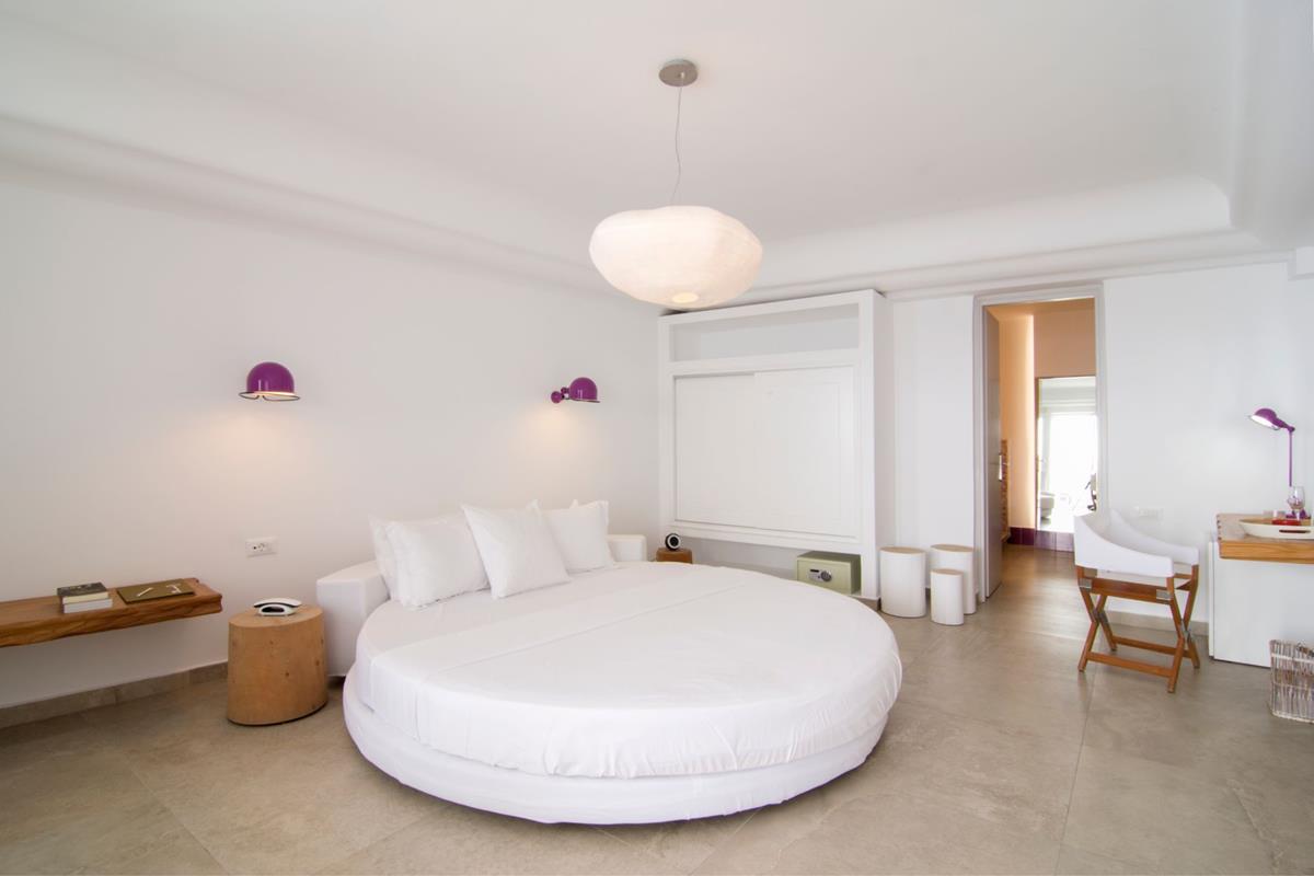 Santorini Secrets Suites & Spa – Premium Suite