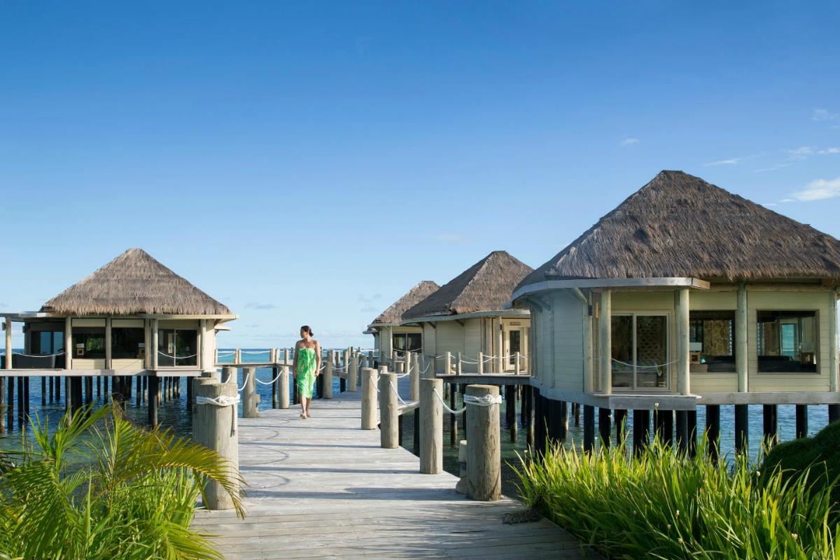 Coconuts Beach Club Resort and Spa – Overwater Fale