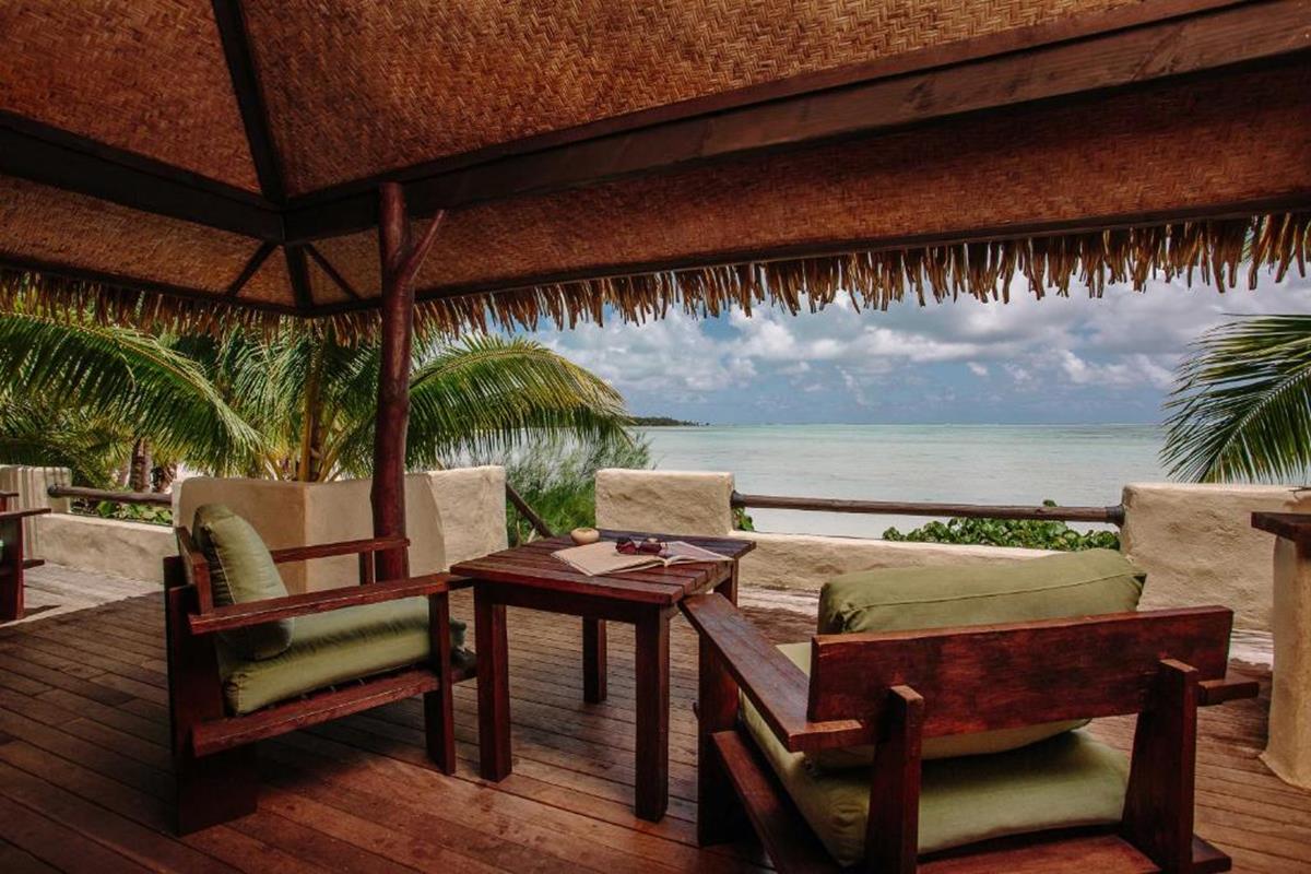 Pacific Resort Aitutaki – Premium Beachfront Bungalow Plus