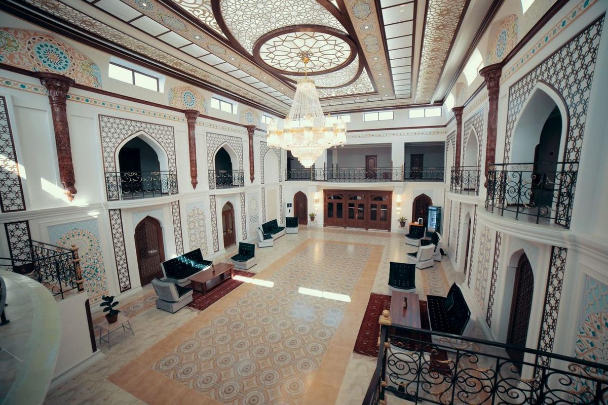 Erkin Palace – Lobby