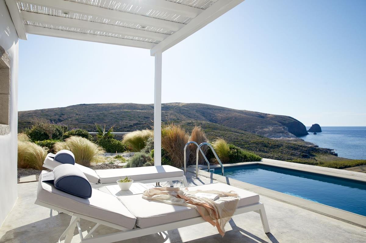 Milos Breeze Boutique – Exclusive Room with Private Pool & Sea View