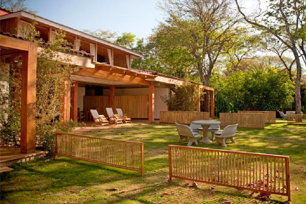 Capitán Suizo Beachfront Boutique Hotel – Beachfront Suite Ground Floor
