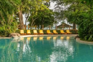 Capitán Suizo Beachfront Boutique Hotel – Basen